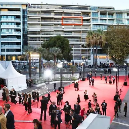 아파트 Cannes Facing The Palais Des Festivals *
